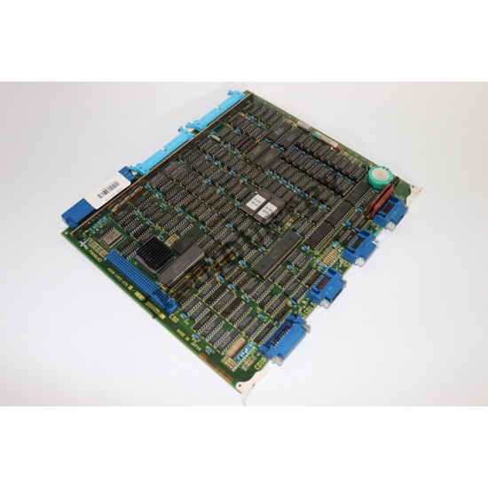 Fanuc A20B-1002-0700 CRT/MDI controller board