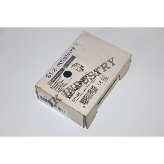 Telemecanique XML A020A2S11 pressure switch