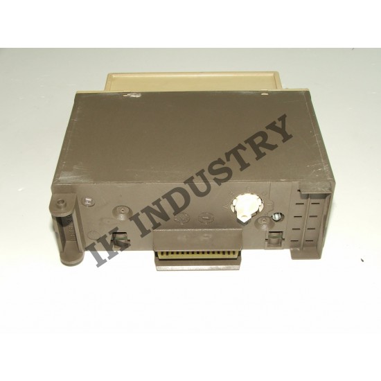 SIEMENS SIMATIC S5 6ES5482-8MA13 input/output 482-8 6ES5 482-8MA13