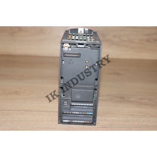 SIEMENS  6SE6440-2UD21-5AA1 MICROMASTER 440 without filter 380-480 V 3 AC +10/-10% 47-63 Hz 6SE6 440-2UD21-5AA1
